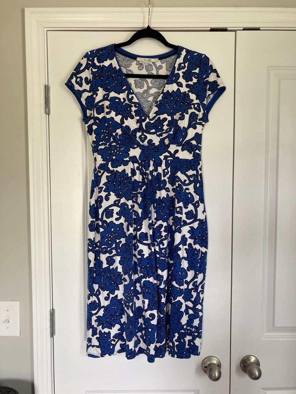 Boden Blue Black Floral Surplice Faux Wrap Cotton Day Dress Size 8R Short Sleeve